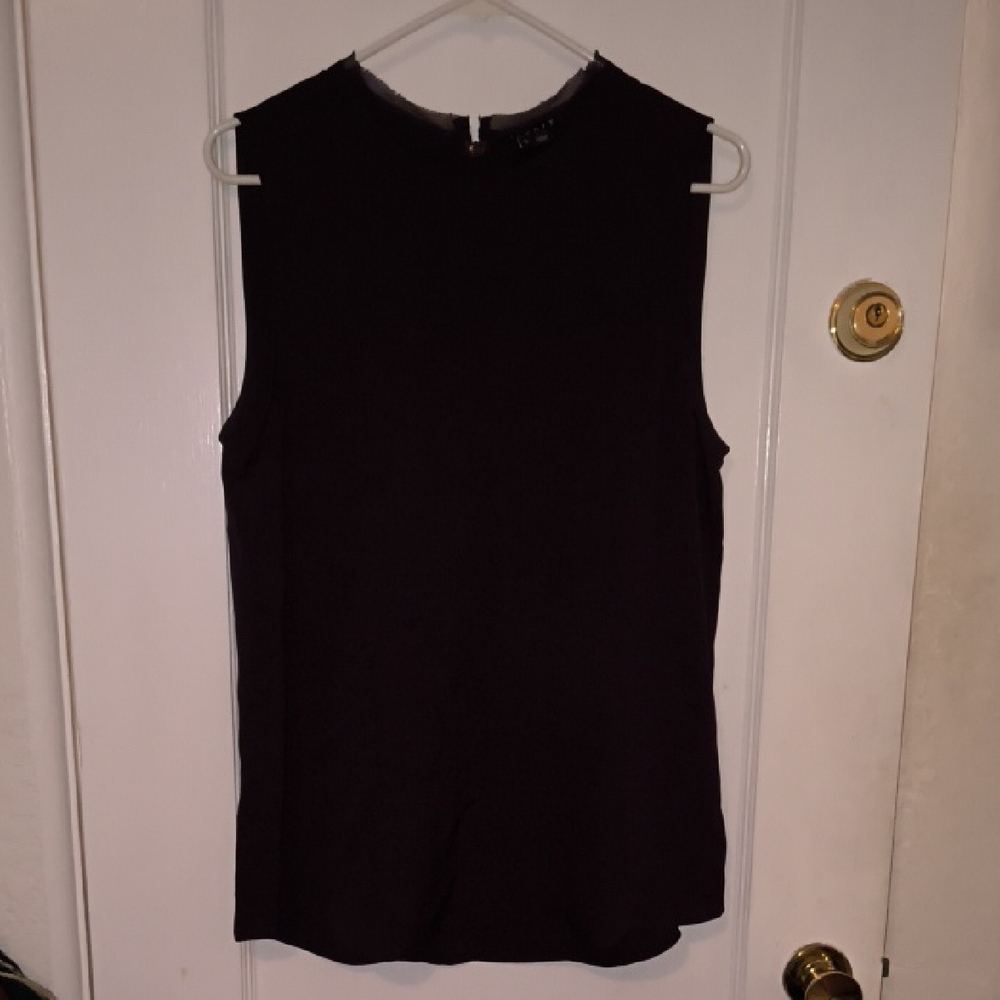 Theory | Elegant Burgundy Tank Top